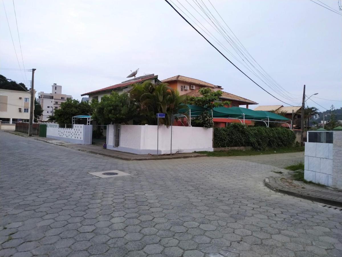 Residencial Praia Bombas Бомбіняс Екстер'єр фото